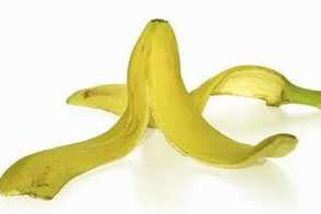 香蕉皮制作花肥的小方法